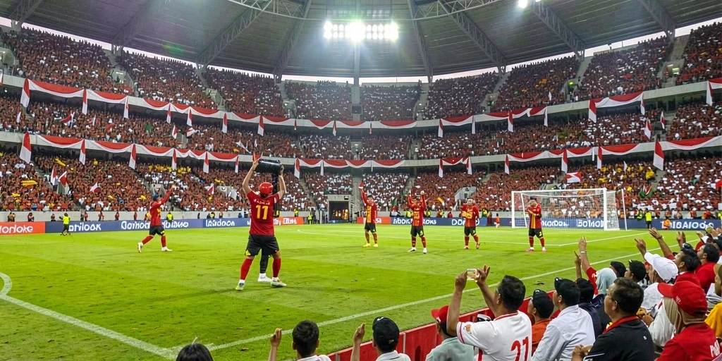 Tampilan karakter utama dengan latar belakang yang menawan.